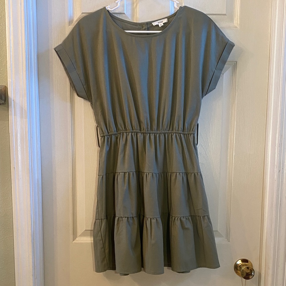 Mine Olive Tiered Dress with Short Sleeves - Picture 3 of 11